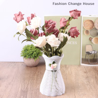 ราคา Hot Sale FCH แจกันดอกไม้ที่ทันสมัยสีขาวสีชมพูแจกันพลาสติกสีฟ้าดอกไม้ตะกร้า Nordic Home Living Room ตกแต่งประดับดอกไม้ (22547463707)