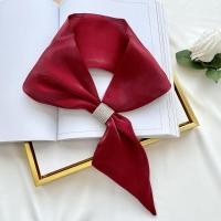 ราคา MISCAR ผ้าซาตินซาติน ผ้าพันคอ สีทึบทึบ เพชรประดับเพชร ผ้าพันคอไขว้กัน แฟชั่นสำหรับผู้หญิง นุ่มนุ่มๆ ปกเสื้อปลอม (21460854844)