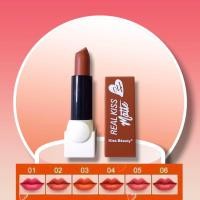 ราคา Matte Lipstick ลิปสติ๊กเนื้อแมตต์ Lip Kiss Beauty ลิปหมุน6โทนสี สีสวย ติดทน 3 5g (22771173008)