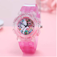 ราคา นาฬิกาเด็กผู้หญิงนาฬิกาเจ้าหญิง เอลซ่า Elsa นาฬิกาเด็กกันน้ำเกาหลีแฟชั่นสไตล์ลายน่ารัก มีไฟ ลายกร์ตูน สำหรับเด็กผู้หญิง (19776821973)