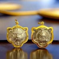 ราคา เสือเผ่นปืนแตก เลี่ยมกรอบทองคำแท้ หลวงพ่อเปิ่น วัดบางพระ หลวงพ่อเปิ่น มีความเชื่อว่ามีพลังอำนาจในการปกป้องคุ้มครองผู้ที่พกพาให้รอดพ้นจากอันตราย (22457414161)