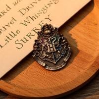 ราคา Harry Potter House Sorting หมวกเข็มกลัดพวงกุญแจงู House Gryffindor Ravenclaw Hufflepuff แฟชั่น Pin Badge (22899569380)