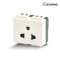 ราคา เต้ารับเดี่ยวเสียบขากลมแบน มีกราวด์ มีม่านนิรภัย สีขาว ตราช้าง CHANG PCH 903 N (21044780455)