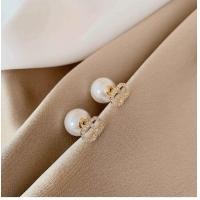 ราคา ต่างหู CDแป้นมุกเม็ดใหญ่ Sasa Earrings รหัสER26 (22876742711)