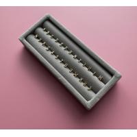 ราคา A Z Mini Alphabet Stud 1 ข้าง ต่างหูแฟชั่น ตัวอักษร A Z (20916616979)