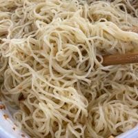 ราคา บะหมี่ไข่ล้น เส้นสด 400กรัม ไม่ใส่สารกันบูด Egg Noodle Little Hen Noodle (21441952229)