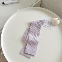 ราคา ถุงเท้าผู้หญิงใหม่แฟชั่นสีทึบลูกเรือถุงเท้าสำหรับผู้หญิงสไตล์ผ้าฝ้ายระบายอากาศสีนีออนสีนีออนยาวเกาหลีถุงเท้าสีขาวสาว (21904381140)