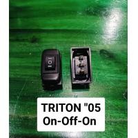 ราคา Box Switch ช่องสวิทช์ Mitsubishi Triton 2005 พร้อมสวิทช์จิ๋ว เปิด ปิด LED 3ขา และ สวิทช์ 3ทาง On Off On ให้เลือกใช้งาน ตรงรุ่น ไม่ต้องดัดแปลง ราคาต่อ 1 ตัว (22369242422)