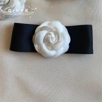 ราคา เข็มกลัดดอกไม้คาเมลเลียใหม่เข็มกลัดผูกโบว์กำมะหยี่สำหรับผู้หญิงเสื้อสไตล์วิทยาลัยเข็มกลัดติดปกเสื้อสำหรับงานแต่งงานแนววินเทจสำหรับผู้หญิง (22606235171)