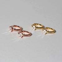 ราคา SWAN Baguette Huggie Earring ต่างหูห่วงเงินแท้ ฝังเพชรคิวบิกเซอร์โคเนีย (21736947617)