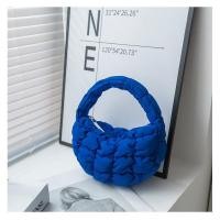 ราคา ส่งฟรี พร้อมส่งจากไทย BNG soft bag กระเป๋าถือ ทรงก้อนเมฆ ผู้หญิง ก้อนเมฆ สไตล์เกาหลี น้ำหนักเบา F2395 (21398155977)