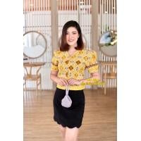 ราคา เสื้อพื้นเมืองหญิง ผ้าฝ้ายพื้นเมือง สีเหลืองลายไทยลายขอ (22947282709)