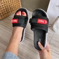 ราคา รองเท้าแตะชาย รองเท้าแตะหญิง รองเท้าแตะพร้อมส่ง รองเท้าแตะสายคาด ปรับสายได้ รุ่นล่าสุด สายนุ่ม พื้นกันลื่น พร้อมส่ง (20836230435)