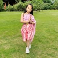 ราคา พร้อมส่ง ชุดไทยเด็กหญิง ชุดสไบเด็กหญิง 1 8 ปี ชุดสไบเด็กลายดอก แถมเข็มขัดและสร้อยสังวาลย์ (22532671352)