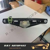 ราคา BMW รางกระจกประตูหลัง สำหรับรถบีเอ็มดับบลิว รุ่น X1 E84 Made in TAIWAN (22200245622)