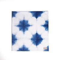 ราคา NAPATSARA จัดส่ง1 11 ผ้ามัดย้อม Signature Natural Tie Dye square scarf สีครามธรรมชาติ NP0025 (22880537880)