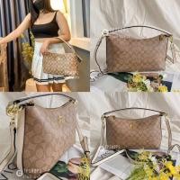 ราคา มาใหม่ กระเป๋าสะพาย COACH ทรงเลวิท กระเป๋าผู้หญิงแฟชั่น สวย ขนาด 12 รหัส886 (22452920024)