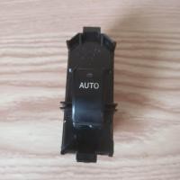 ราคา สวิทช์กระจกไฟฟ้า หน้าซ้าย คู่หลัง โตโยต้า วิช แคมรี่ 03 06 TOYOTA WIHS CAMRY 03 06 มือสองญี่ปุ่น (20489845775)