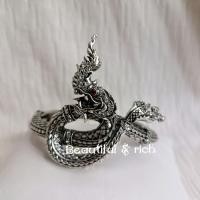 ราคา เครื่องประดับชุดไทย กำไลพญานาคสีทอง สีรมดำ สีเงินขาว รุ่นประดับพลอยขาว (20457675258)