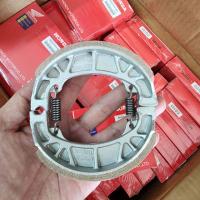 ราคา ผ้าเบรคดั้ม WAVE DREAM แท้โรงงาน ผ้าเบรคหน้า ผ้าเบรคหลัง ผ้าเบรค เวฟ ดรีม แบบดั้มเบรค ใส่ได้ทั้งหน้าและหลัง (22785246484)