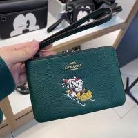 ราคา Coâćh X Disney กระเป๋าสตางค์ลายการ์ตูนคริสต์มาสที่ร่วมแบรนด์ CN031 CN033 CN025 CN026 CN005 (22302763889)