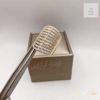 ราคา แหวนเพชรแถวเรียงหน้ากว้าง เพชรเรียงสิบแถว ขนาดฟรีไซส์ปรับได้ที่ท้องแหวน (22918782241)