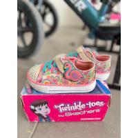 ราคา USED SKECHERS TWINKLE TOES รองเท้าสำหรับเด็กผู้หญิง มีไฟ เวลาเดิน for girl 0 2 years (20991265468)