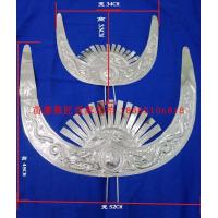 ราคา เครื่องประดับเงินชนม้งหมวกเครื่องประดับศีรษะสร้อยโชคเกอร์เครื่องประดับเงินชนม้งสำหรับการแสดงเต้นรำชนเผ่าพื้นเมืองภาพวาดตกแต่งมุมวัวขนาดกลางและเล็ก (21092150427)