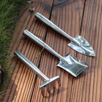 ราคา พลั่วสแตนเลสแท้ 1ชุด ได้ 3 ชิ้น พลั่วตักดินปลายตัดตรง พลั่วปลายแหลมขุดดิน ส้อมคราดวัชพืข (21804207122)