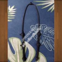 ราคา สร้อยคอเชือกเทียนถักแขวนตะกุดสีดำความยาว 25 นิ้ว 7 ห่วง (22007591875)