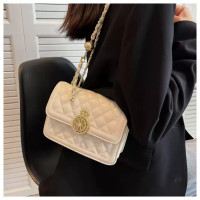 ราคา 12 กระเป๋าผู้หญิง กระเป๋าสะพายข้างผู้หญิง กระเป๋าสี่เหลี่ยม ควิลท์ ตกแต่ง มงกุฎ Flap (19336088657)