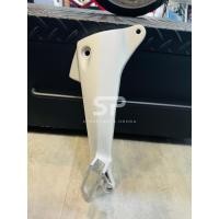 ราคา สเตย์พักเท้าหลังซ้าย ขวา Wave125i ไฟเลี้ยวบังลม แท้ศูนย์ สินค้าแท้ (21607855591)