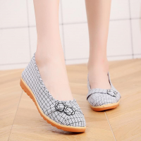 ราคา ก้นแบนสบาย ผู้หญิง รองเท้าแบบสวม ลำลอง ลายสก็อต พื้นยางรองเท้าผ้าจีนแบบดั้งเดิมรอบนิ้วเท้าส้นเตี้ย (23060108867)