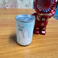 ราคา ทิชชูเปียกแบบ กระป๋อง บรรจุ30แผ่น มีกลิ่นหอมหอม มีให้เลือกหลายลาย มีโซ่แขวนกระเป๋าได้พกพาสะดวกกะทัดรัด (22511929606)