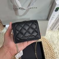 ราคา กระเป๋าสตางค์ใบสั้น CHARLES and KEITH (16030742988)