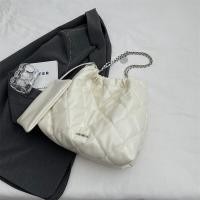 ราคา กระเป๋าผู้หญิงใบเล็กดีไซน์สไตล์ชาแนลแบบฝรั่งเศสกระเป๋าโท้ทสายโซ่ลายข้าวหลามตัดเรียบง่ายแบบใหม่ฤดูร้อนปี2023กระเป๋ารัดต้นแขนแฟชั่น (19875504200)