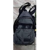 ราคา Chinatown Leather กระเป๋าเป้สายเดี่ยวสะพายหน้า ผ้าสีดำ volunteer (21349773703)