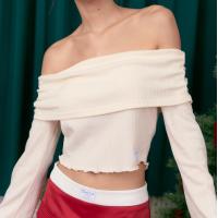 ราคา Closet Crush Merry Jolly เสื้อครอปปาดไหล่แขนยาว สีขาว สีฟ้า สีเทา สีแดง คริสต์มาส Christmas (22999337111)