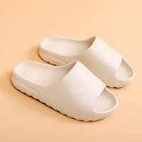 ราคา ผู้หญิง รองเท้ามะพร้าวแบบสวม หนาขึ้น ฤดูร้อน ห้องน้ําด้านล่างใช้ในบ้าน กันลื่น รองเท้าแตะชายหาดรองเท้าส้นเตี้ยเดินสบาย (22911716415)