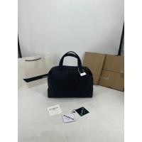 ราคา แพคเกจของขวัญ Auth Bao กระเป๋าทรงสี่เหลี่ยมมีหูหิ้วสะพายไหล่ กระเป๋าถือ กระเป๋าเดินทาง Issey Miyake แพคเกจของขวัญ 41X28X13CM (22329443776)