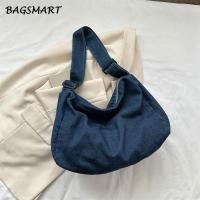 ราคา กระเป๋าโท้ทและกระเป๋าสะพายผ้ายีนส์สีน้ำเงินเข้มและสีอ่อน (22571494136)