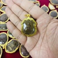 ราคา จี้พระ เหรียญ หลวงพ่อโสธร รุ่น80ปี กรมตำรวจ จ ฉะเชิงเทรา เลี่ยมกรอบชุบทอง (22827750544)