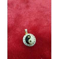 ราคา จี้หยินหยาง ล้อมเพชร จี้เสริมดวง หุ้มทอง 100 (455955350)