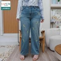 ราคา LX0802 กางเกงยีนส์ สาวอวบ กางเกงยีนส์ทรงกระบอกสุดคูล สไตล์วินเทจ ดีไซน์โดดเด่นด้วยกระดุมด้านหน้า 1 เม็ด พร้อมซิปด้านหน้าใช้งานง่าย เสื้อผ้าพลัสไซส์ เสื้อผ้าสาวอวบ คุณภาพพรีเมี่ยม กางเกง ยีนส์ สาว อวบ 