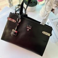 ราคา กระเป๋าสะพายข้าง LYN ทรง tote bag shopping สะพายไหล่ได้ (21845772502)