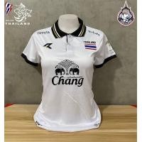 ราคา มาใหม่ เสื้อกีฬาทีมชาติไทย เสื้อบอลทีมชาติไทย ชุดบอลหญิง เสื้อบอลหญิง ชุดทีมฟุตบอลหญิง เสื้อทรงเลดี้ อก32 36นิ้ว (9046069245)