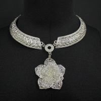 ราคา Vintage jewelry สร้อยอีสานชุดล้านนาไทสร้อยเงินต่างหูสีทอง (22982133498)