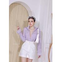 ราคา Tory sweet shirt เชิ๊ตผ้าซีทรูแจ๊คการ์ดนำเข้า ลายสวยแพงมาก สีฉ่ำ ซีทรูเบาๆ ทรงพอดีตัว หรูหราสุดๆ แมชท์ง่ายมาก (22034934456)