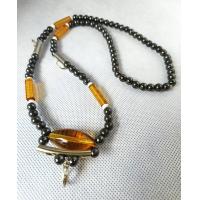 ราคา สร้อยคอ สร้อยแขวนพระ สร้อยลูกปัดนิลสลับลูกปัดสีเหลืองใหญ่วงรี ตะขอก้ามปู คล้องพระ 3 องค์ ยาว 24 นิ้ว สวมหัวได้ (21723050430)