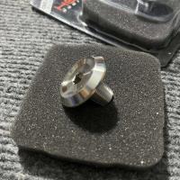 ราคา น็อตแผงคอ CNC AA Kawazaki KR ชิ้นส่วนมอเตอร์ไซต์สแตนเลส (22593192914)